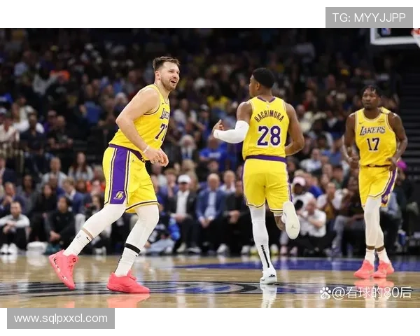 卢卡场均40分11篮板9助攻三分命中率仅30仍展现超强输出能力